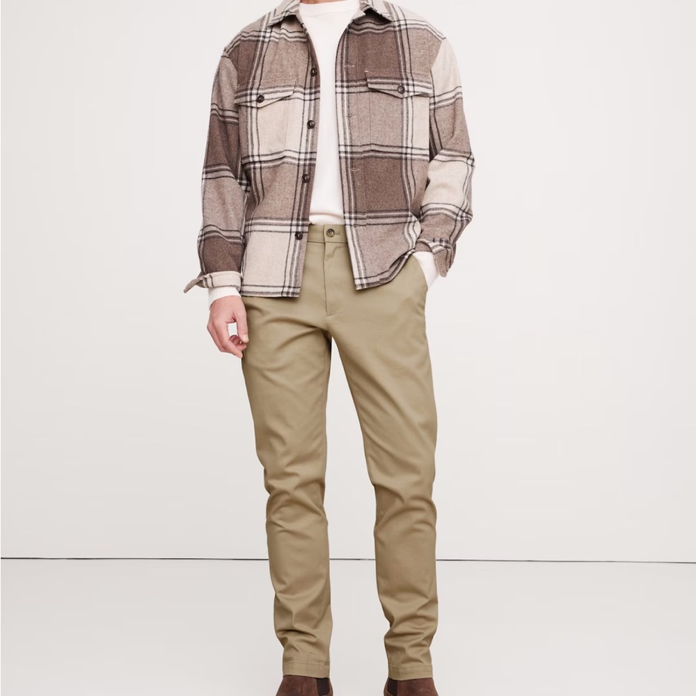 Banana Republic Men's Rapid Movement Chino